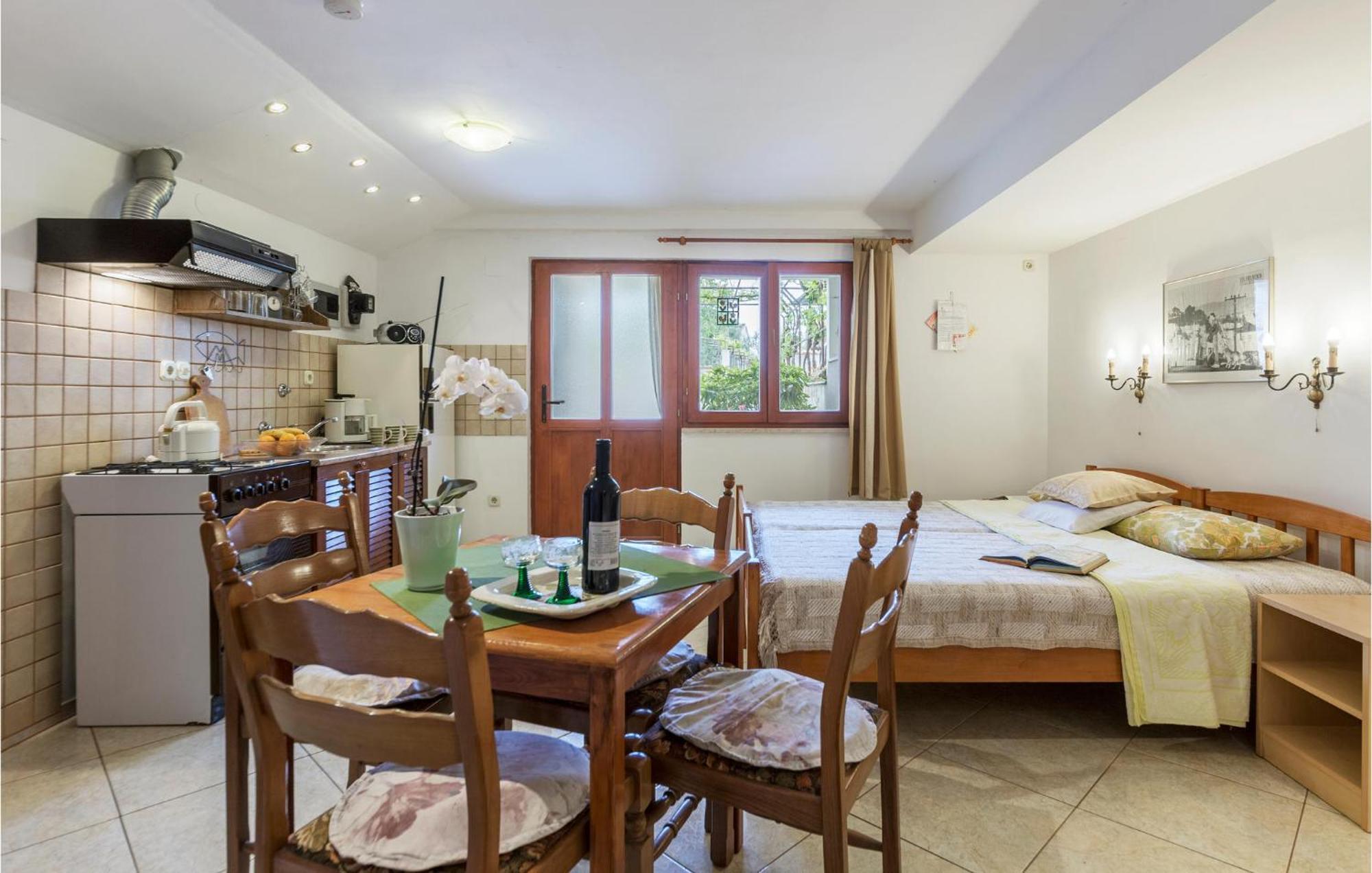 Awesome Studio In Pula With Wifi Ngoại thất bức ảnh
