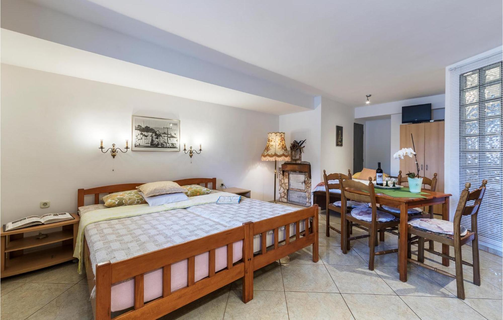 Awesome Studio In Pula With Wifi Ngoại thất bức ảnh